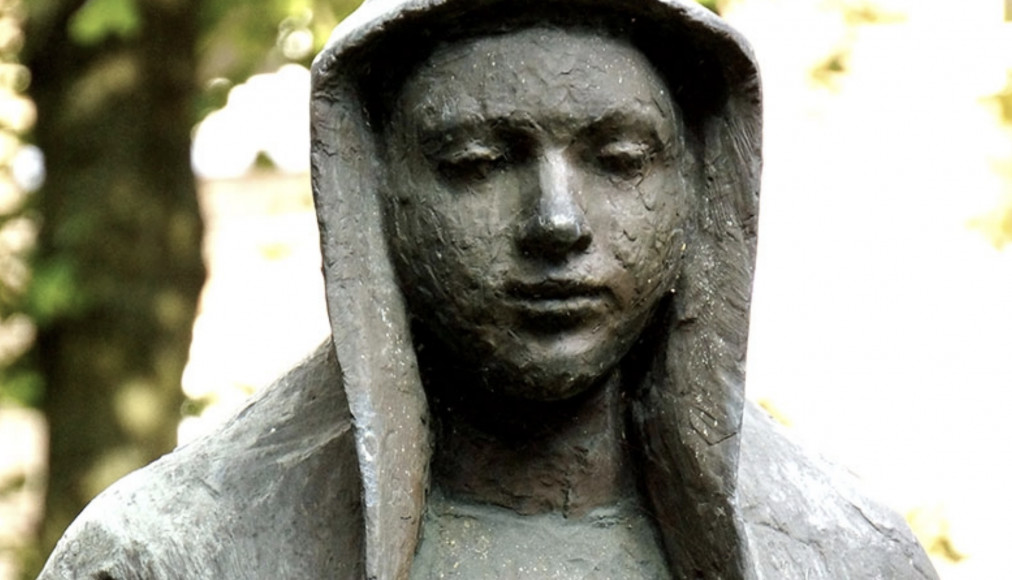 Statue de Marguerite Porete au béguinage de Valenciennes / ©DR