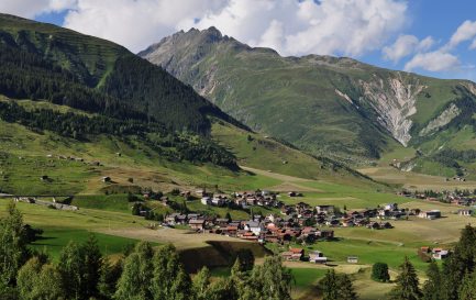 © Bernard Blanc, vue du village de Sedrun, commune de Disentis