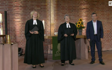 Catharina Covolo, pasteure de la Friedenskirche à Karlsruhe, avec Rita Famos, présidente de l&#039;Église évangélique réformée de Suisse et Christian Albecker, président de l&#039;Union des Églises protestantes d&#039;Alsace et de Lorraine. / ©DR