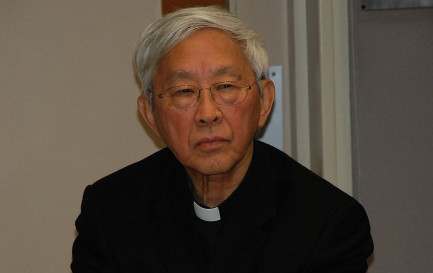 Le cardinal Joseph Zen en 2013 / ©Iris Tong, Public domain, Wikimedia Commons