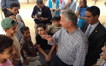 Le Conseiller fédéral Didier Burkhalter dans un camp de réfugiés en Jordanie © DR